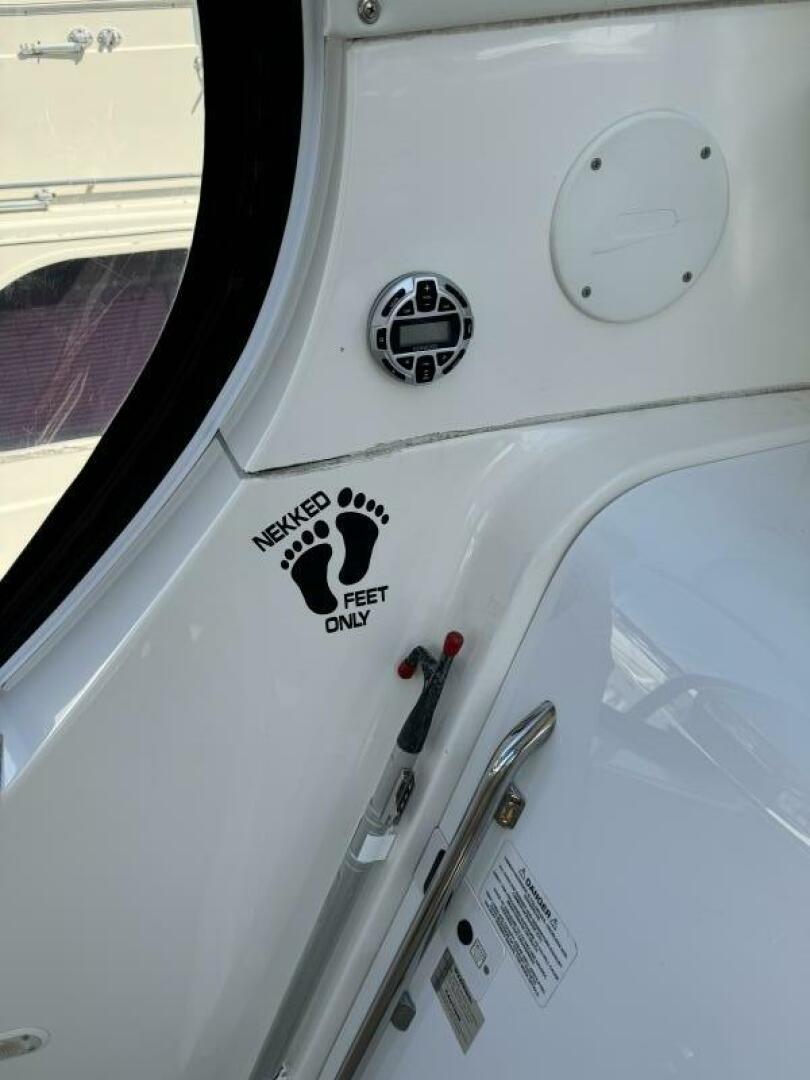 Slide: The Image of Silverton 39 Motor Yacht 2004 - 4648117