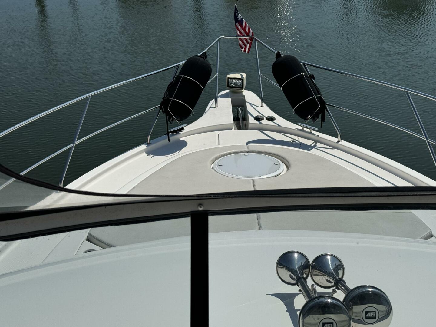Slide: The Image of Silverton 39 Motor Yacht 2004 - 4641905