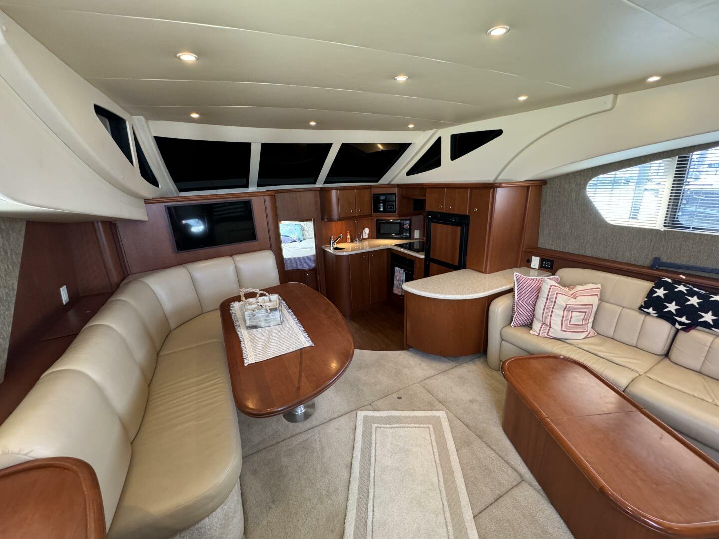 Slide: The Image of Silverton 39 Motor Yacht 2004 - 4641910