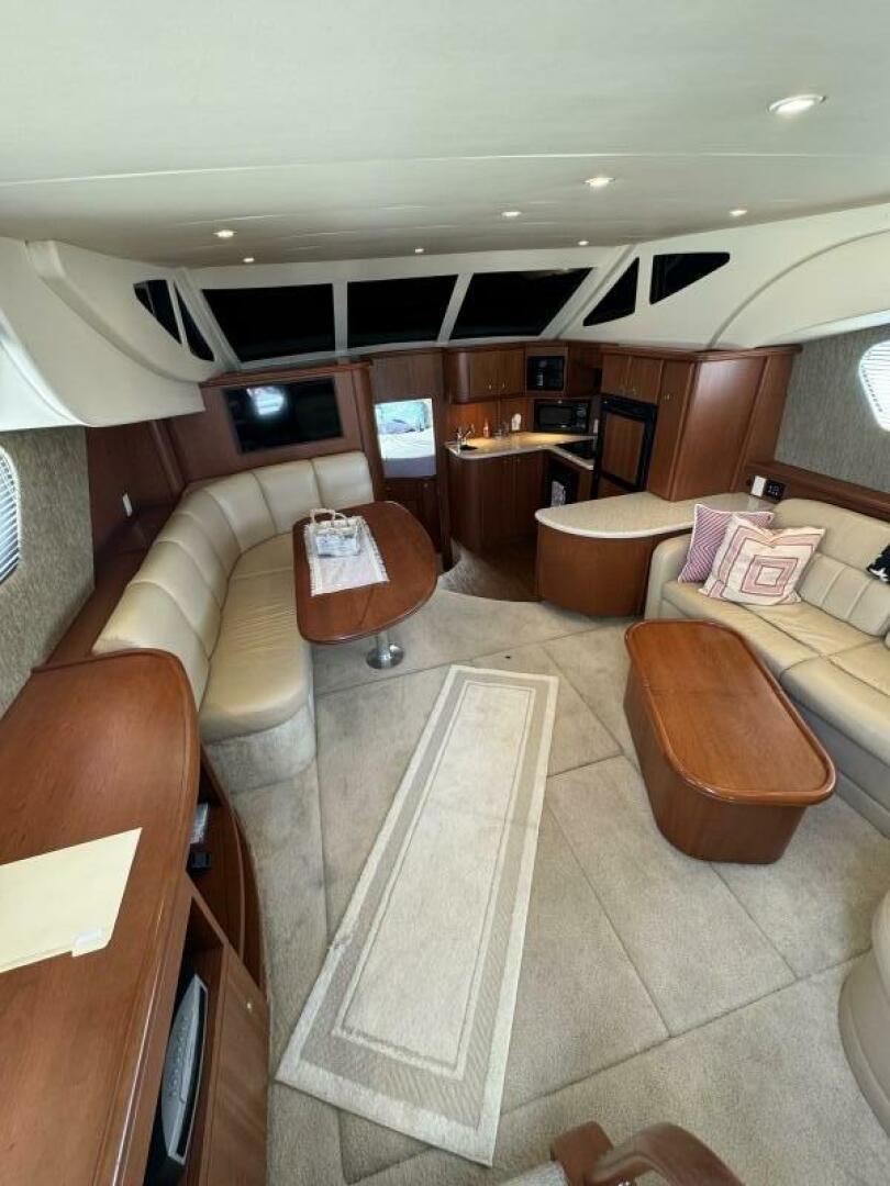 Slide: The Image of Silverton 39 Motor Yacht 2004 - 4648014