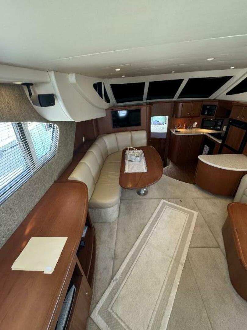 Slide: The Image of Silverton 39 Motor Yacht 2004 - 4641917