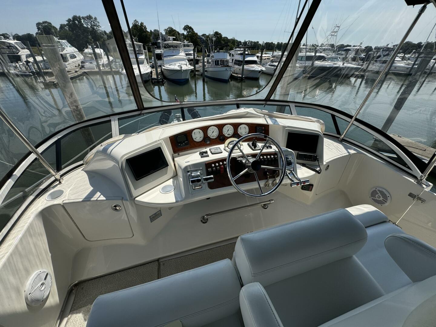 Slide: The Image of Silverton 39 Motor Yacht 2004 - 4641904