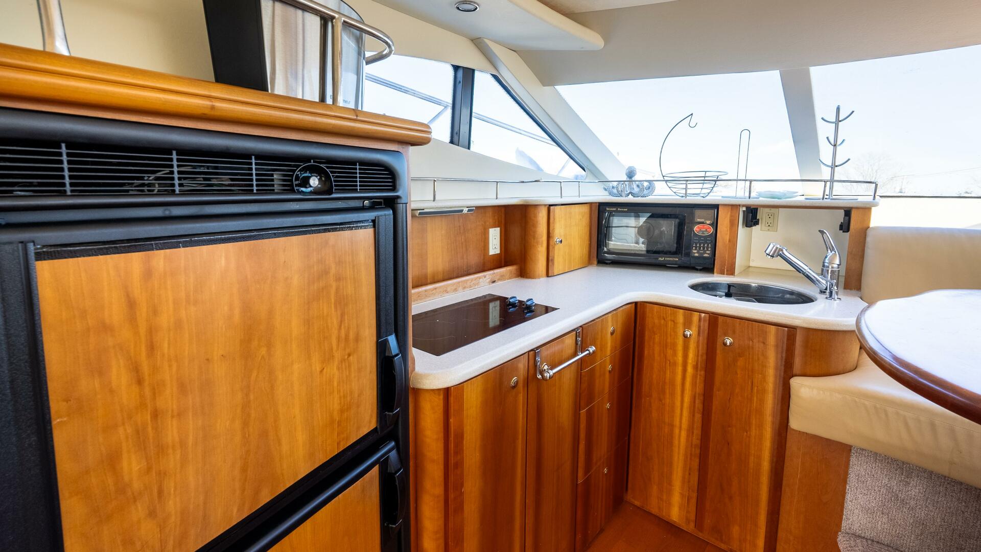 Slide: The Image of Silverton 41 Sport Bridge 2002 - 5162047