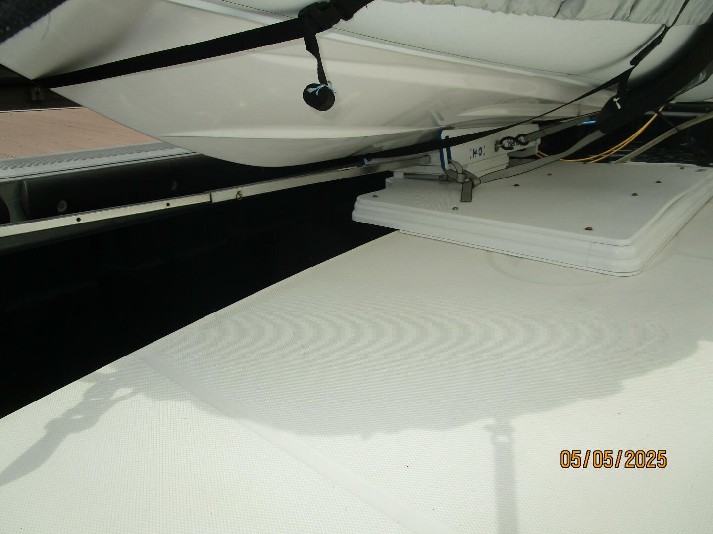 Slide: The Image of 43' Silverton tender davit-chock system - 5281736