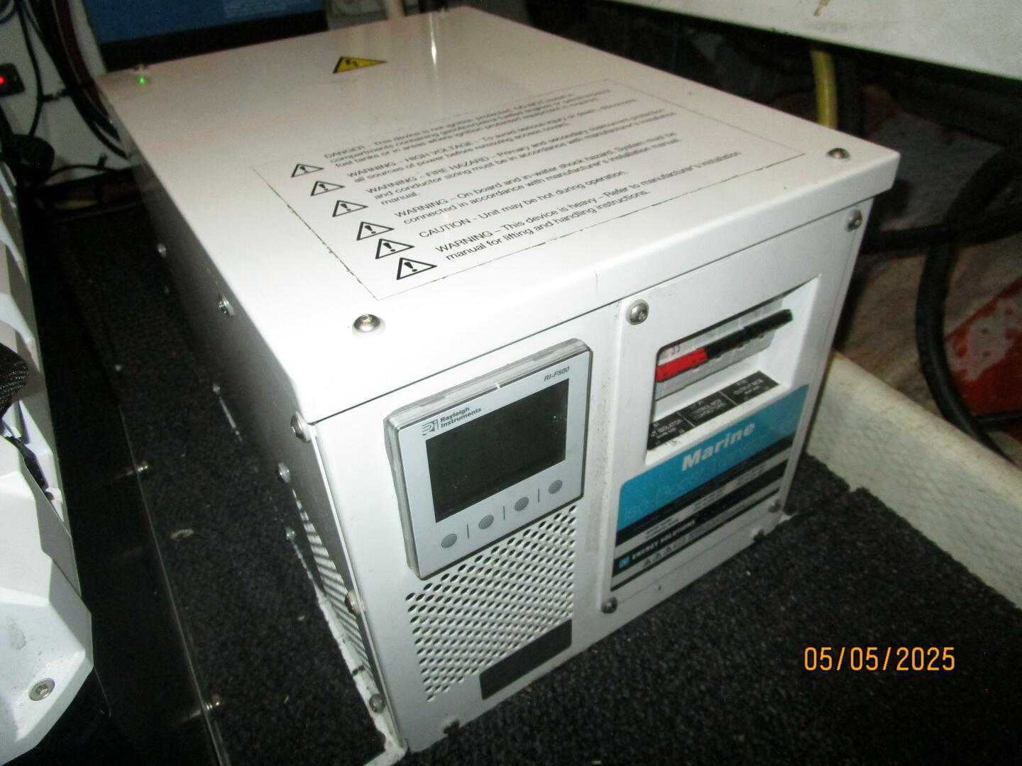 Slide: The Image of 43' Silverton iso booster - 5281742