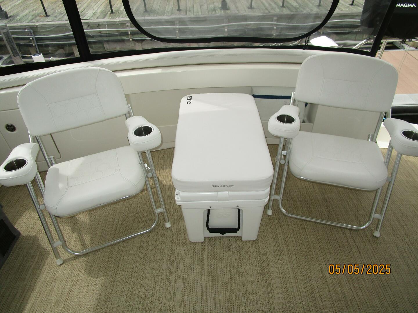 Slide: The Image of 43' Silverton sundeck seating - 5281783
