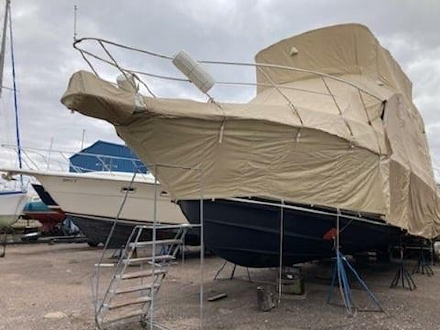 Slide: The Image of 43' Silverton boat cover3 - 5297275