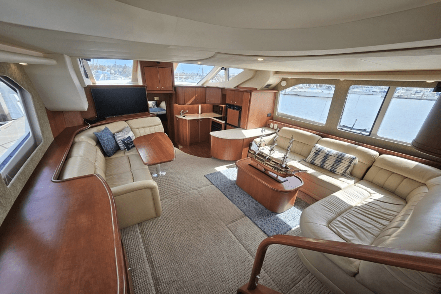 Slide: The Image of Silverton 43 MOTOR YACHT 2003 - 12