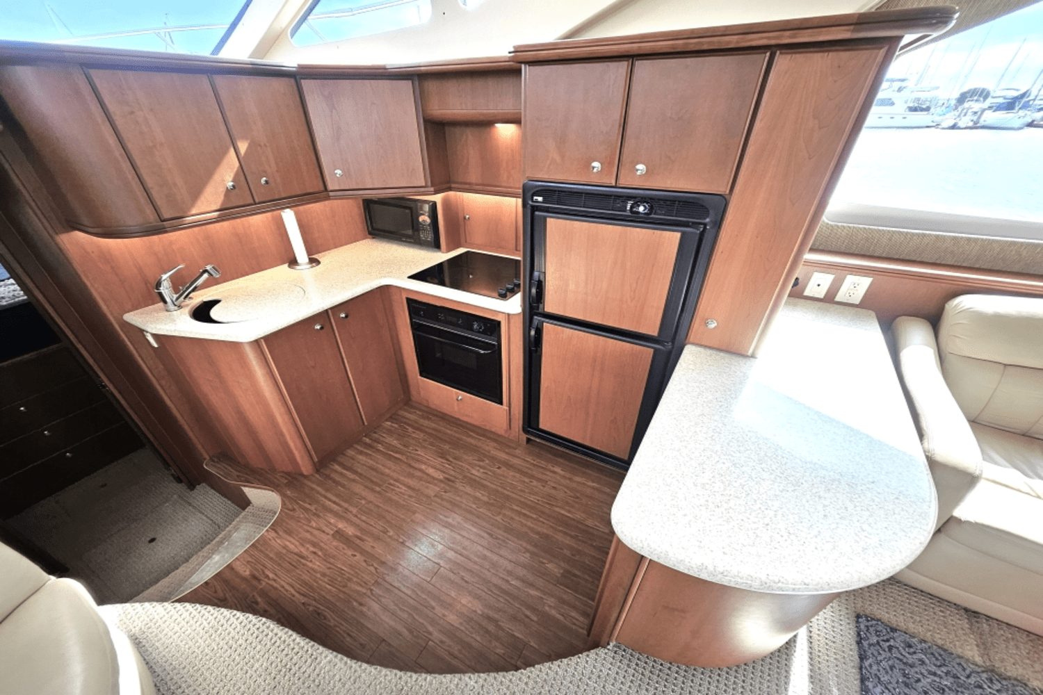 Slide: The Image of Silverton 43 MOTOR YACHT 2003 - 14