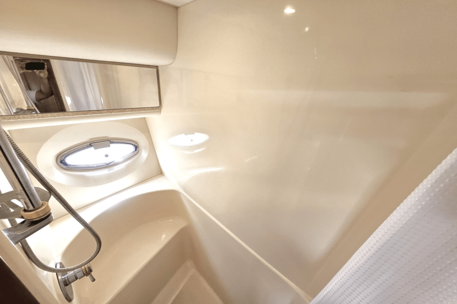 Slide: The Image of Silverton 43 MOTOR YACHT 2003 - 16