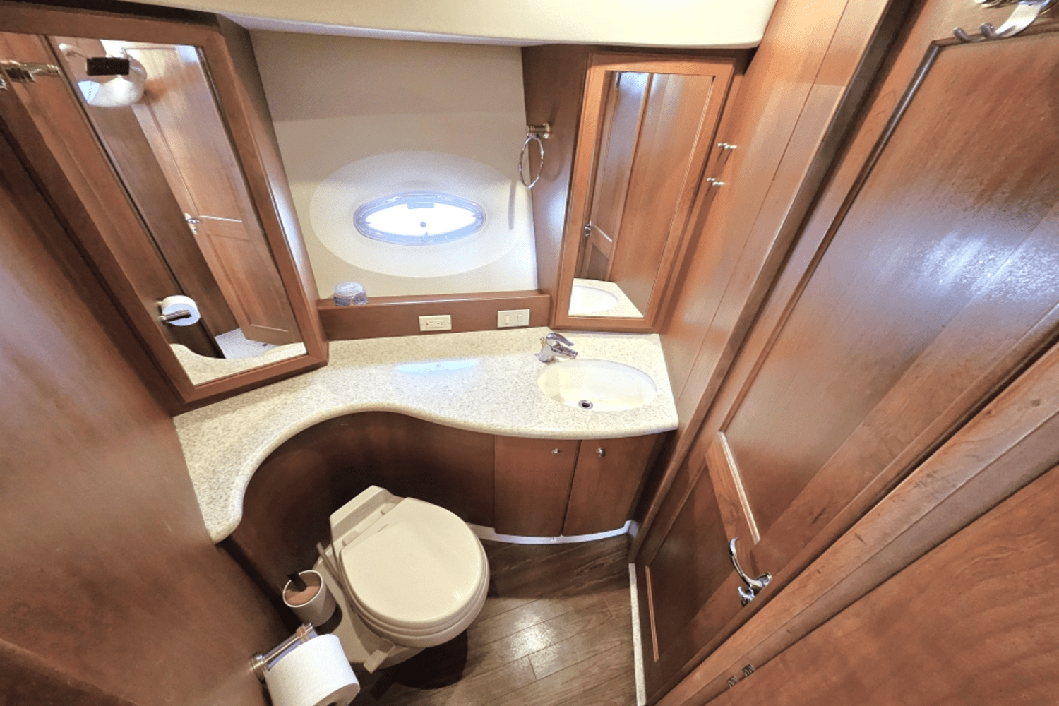 Slide: The Image of Silverton 43 MOTOR YACHT 2003 - 4