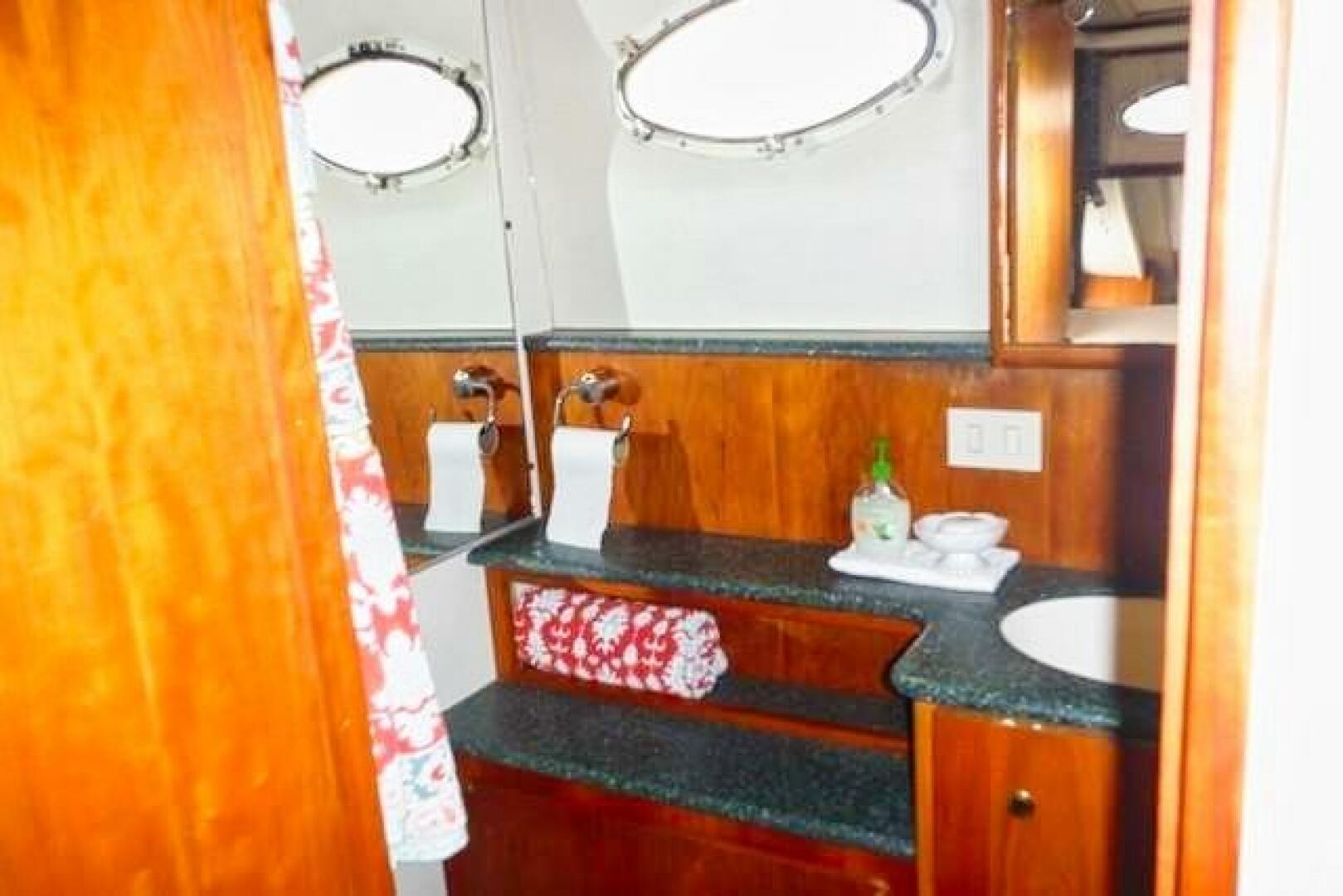 Slide: The Image of Silverton 453 Motor Yacht 1999 - 4869491