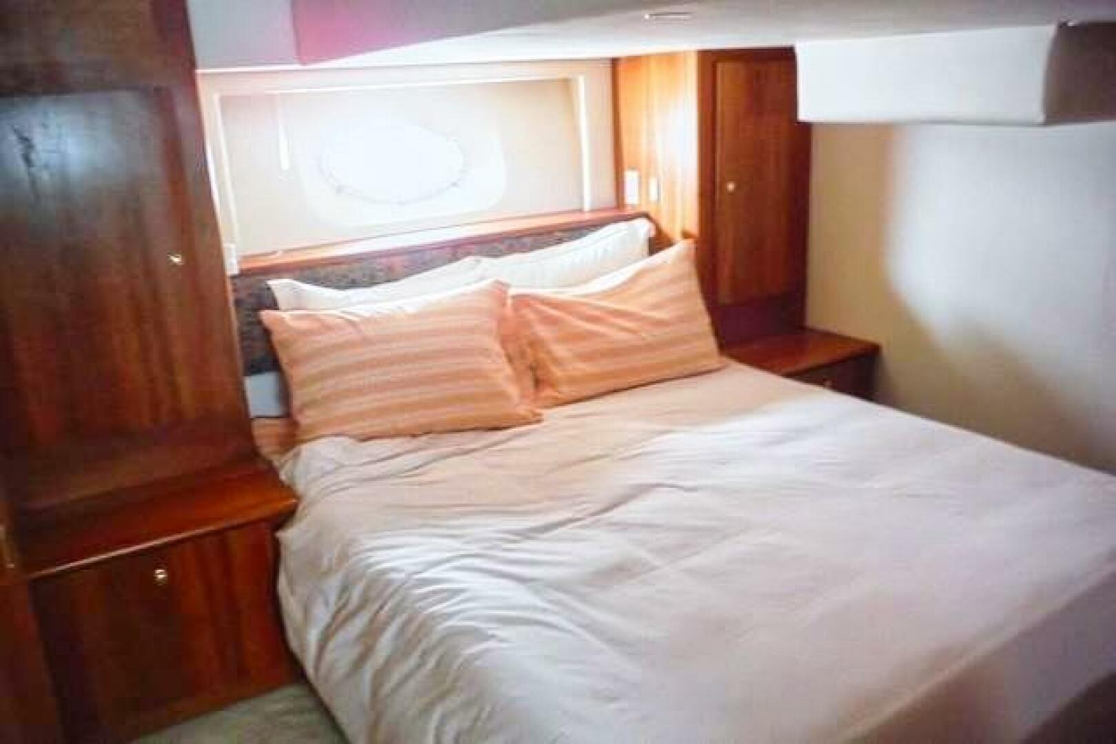 Slide: The Image of Silverton 453 Motor Yacht 1999 - 4869495