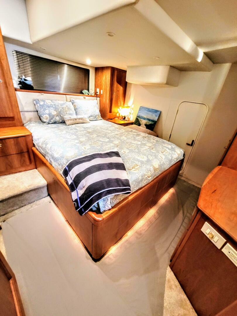 Slide: The Image of Silverton 453 Motor Yacht 2001 - 4537532