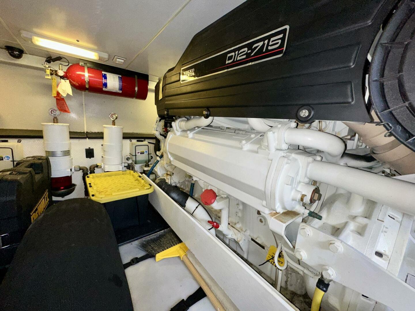 Slide: The Image of Silverton 45 Convertible 2007 - 30