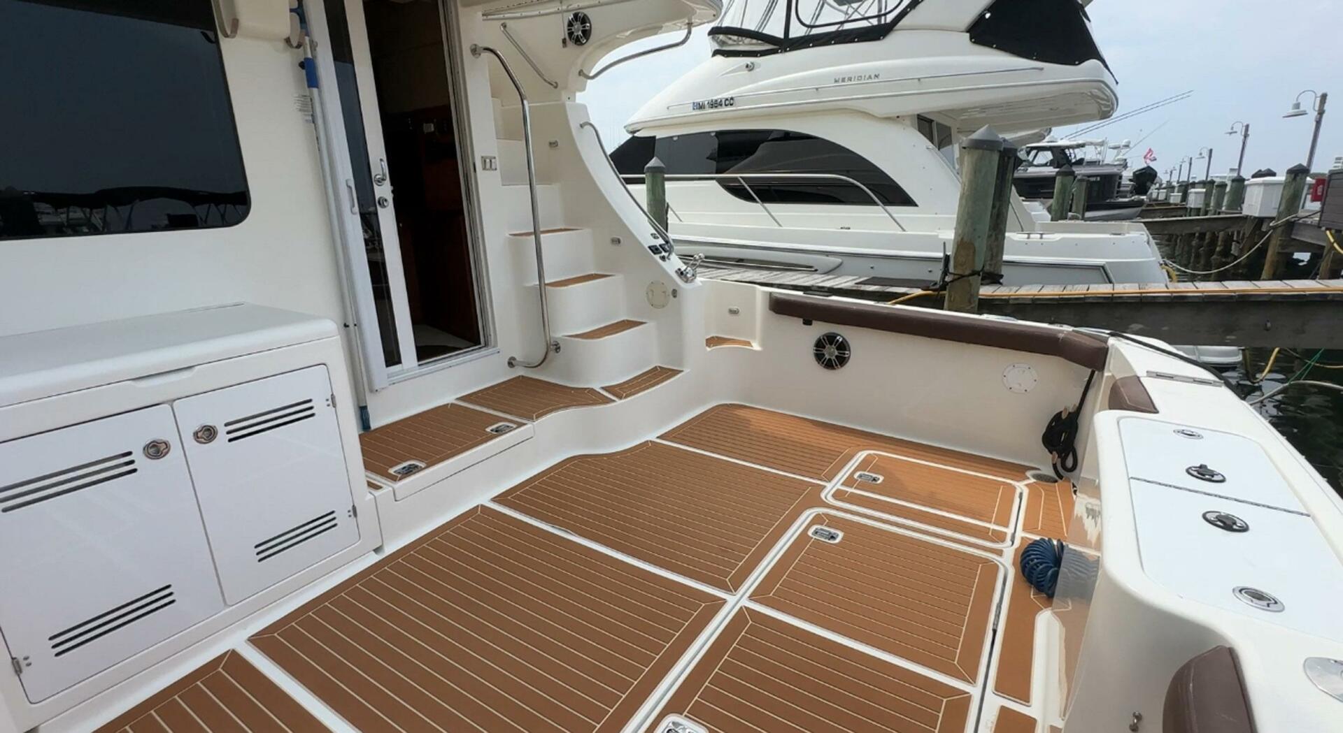 Slide: The Image of Silverton 45 Convertible 2007 - 8