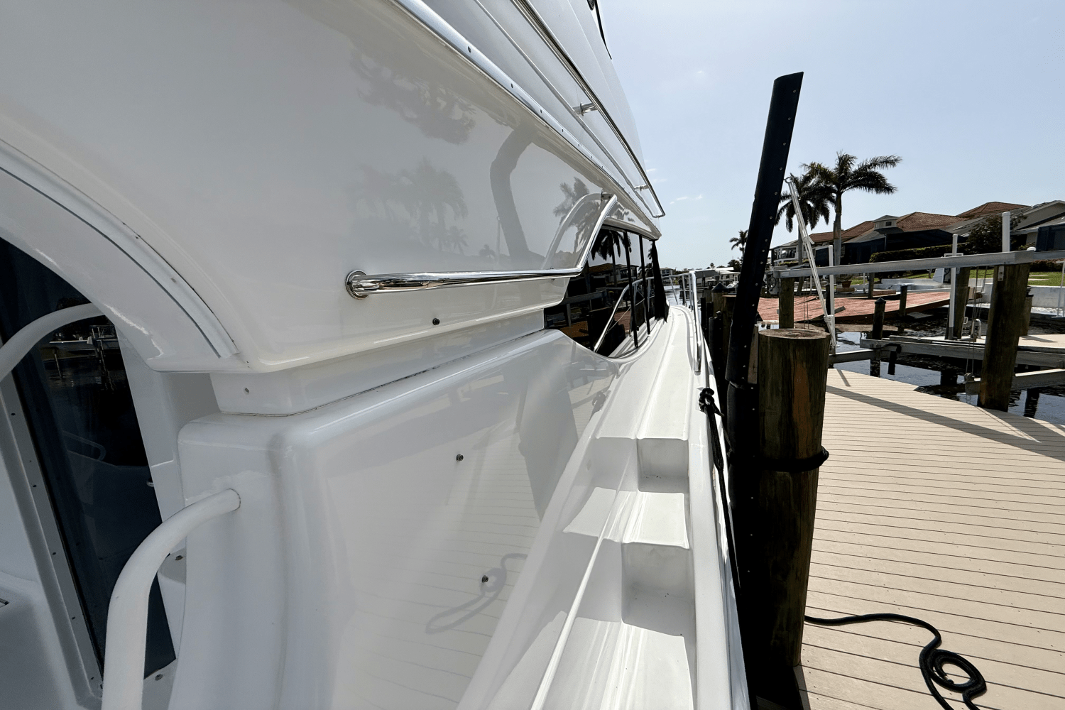 Slide: The Image of Silverton 50 CONVERTIBLE 2006 - 18