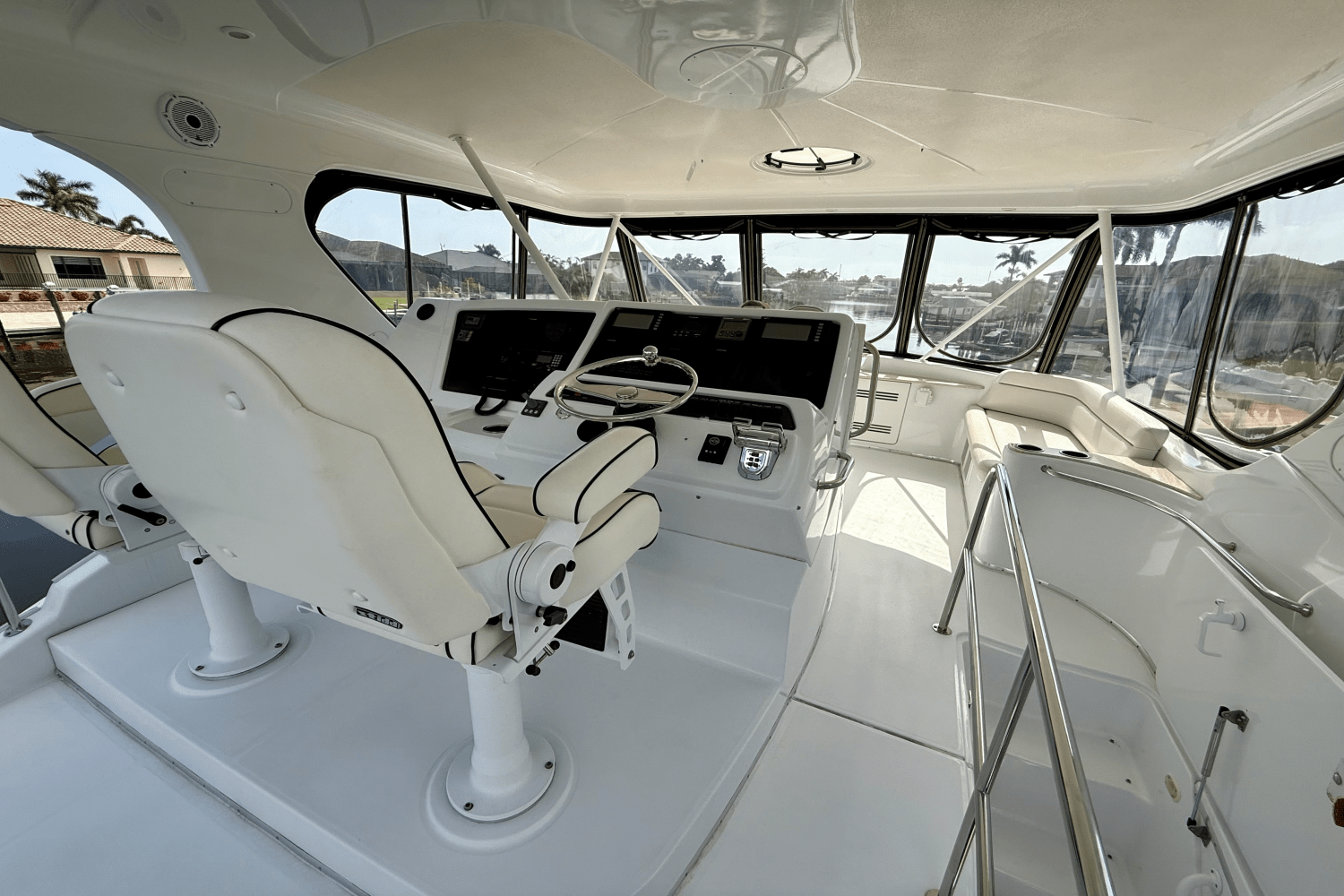 Slide: The Image of Silverton 50 CONVERTIBLE 2006 - 52