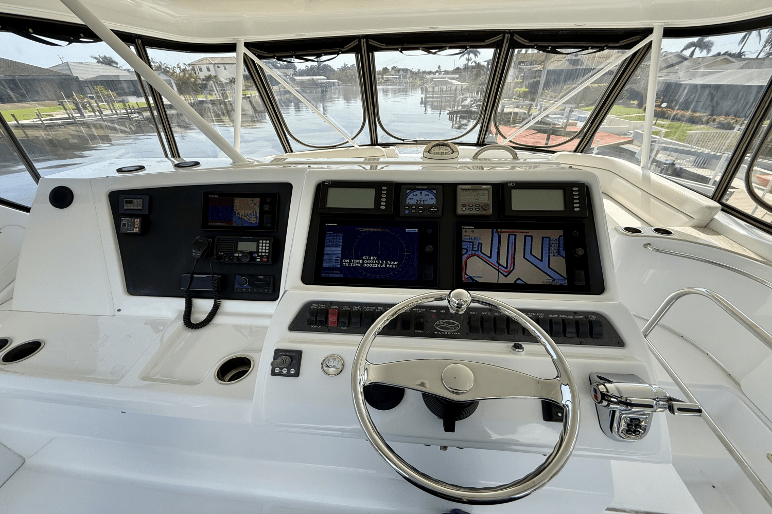 Slide: The Image of Silverton 50 CONVERTIBLE 2006 - 56