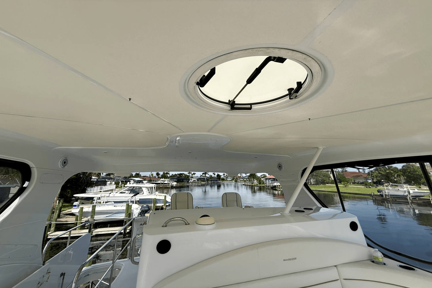 Slide: The Image of Silverton 50 CONVERTIBLE 2006 - 64