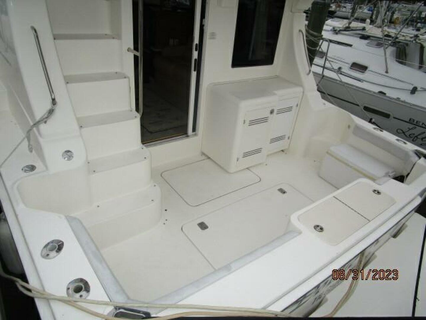 Slide: The Image of 34' Silverton cockpit1 - 3877831