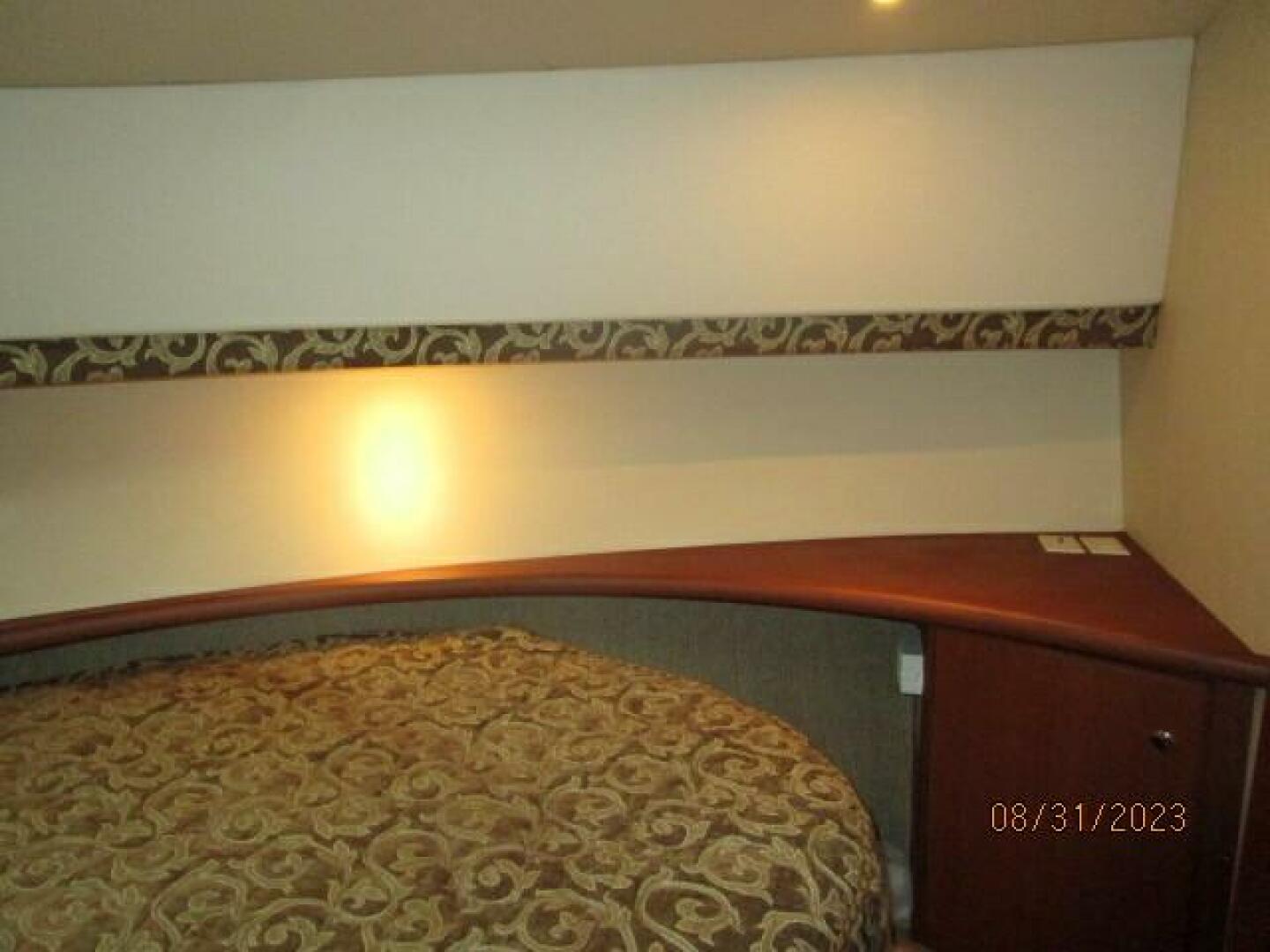 Slide: The Image of 34' Silverton master stateroom starboard - 3877863