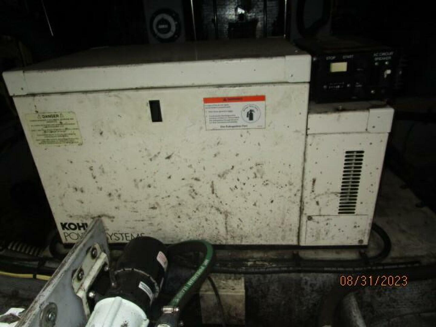 Slide: The Image of 34' Silverton generator soundbox - 3877857