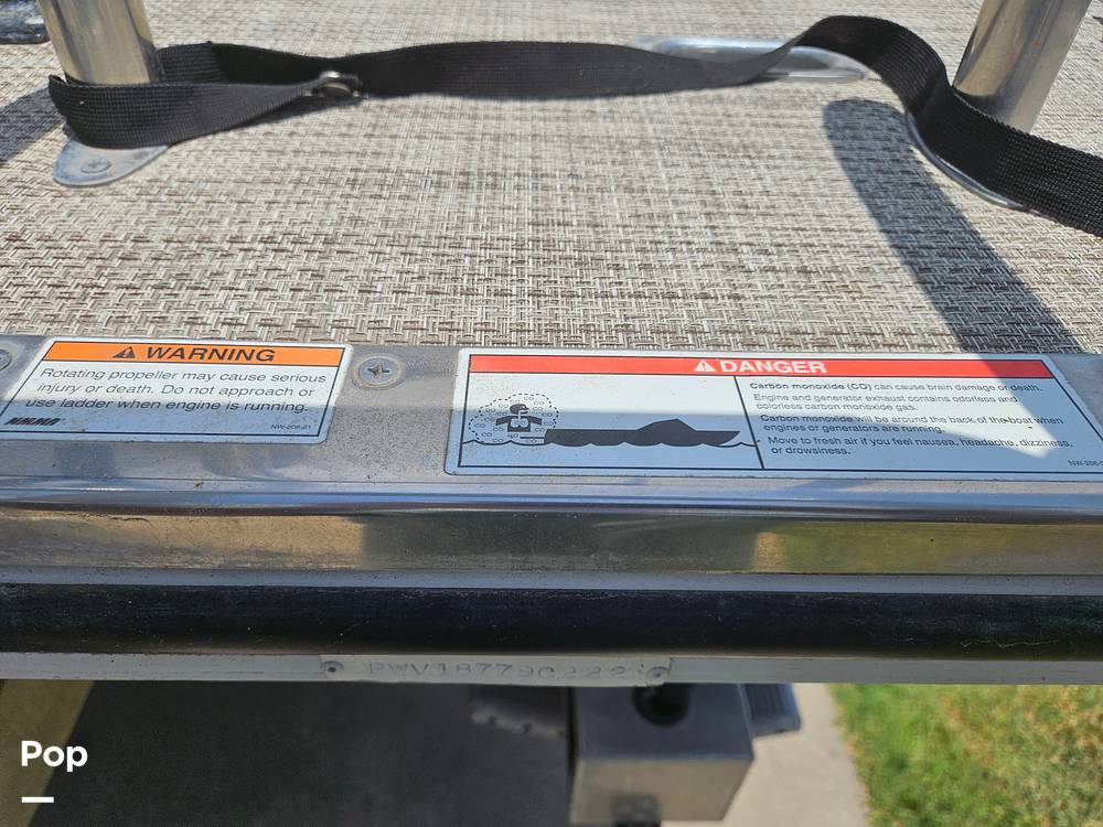Slide: The Image of Stern Labels - 15420484