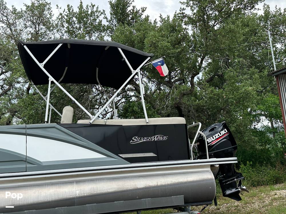 Slide: The Image of Silver Wave 2410 SW5 CLS 2021 - 15392353