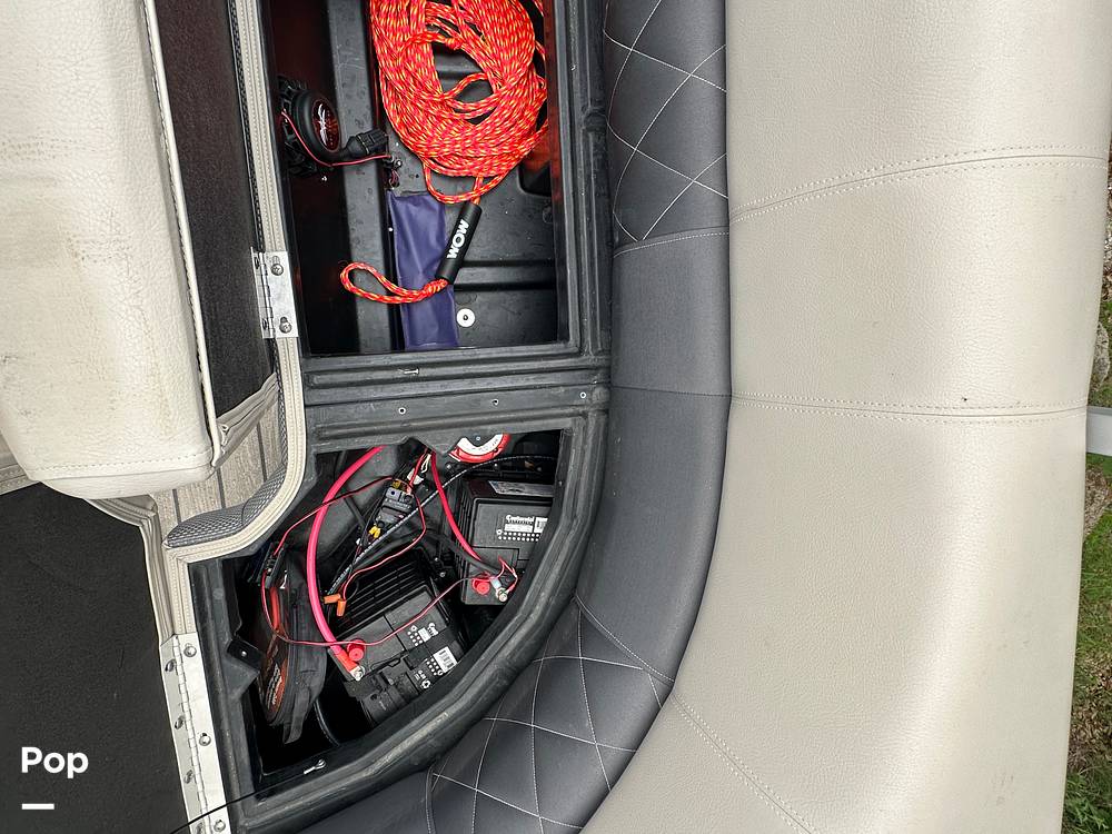 Slide: The Image of Silver Wave 2410 SW5 CLS 2021 - 15392361