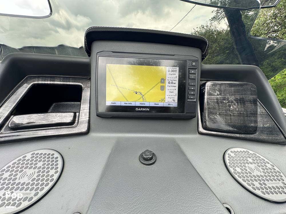 Slide: The Image of Silver Wave 2410 SW5 CLS 2021 - 15392365