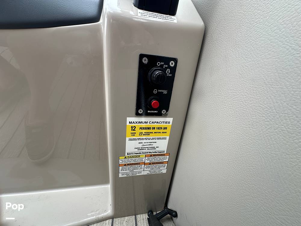 Slide: The Image of Silver Wave 2410 SW5 CLS 2021 - 15392367