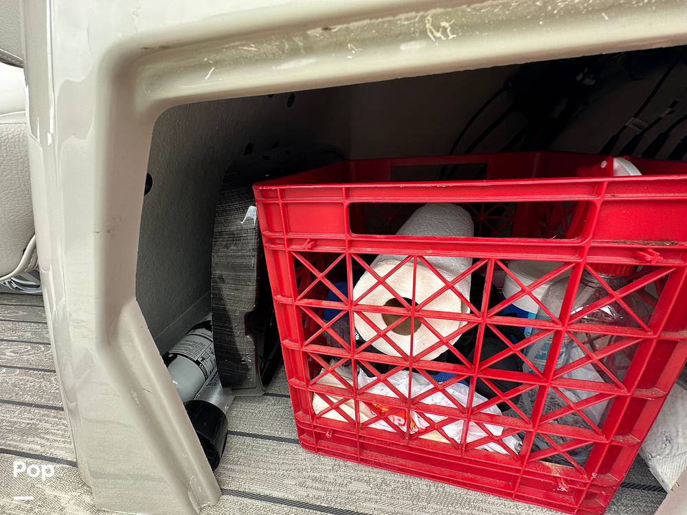 Slide: The Image of Silver Wave 2410 SW5 CLS 2021 - 15392371