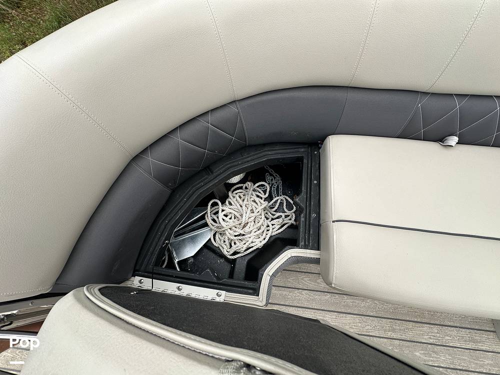 Slide: The Image of Silver Wave 2410 SW5 CLS 2021 - 15392375