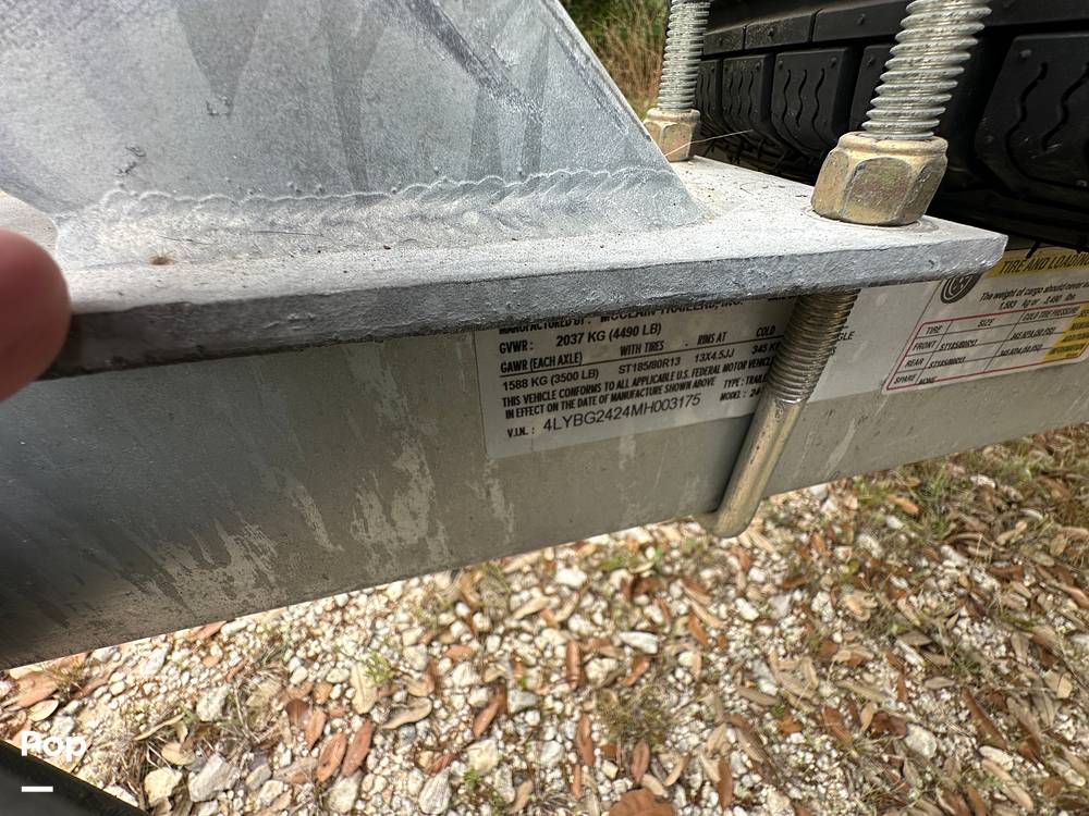 Slide: The Image of Silver Wave 2410 SW5 CLS 2021 - 15392383