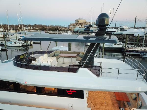 Slide: The Image of Sirena 58 Flybridge 2022 - 4