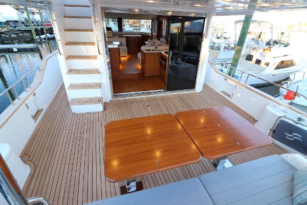 Slide: The Image of Sirena 58 Flybridge 2022 - 8