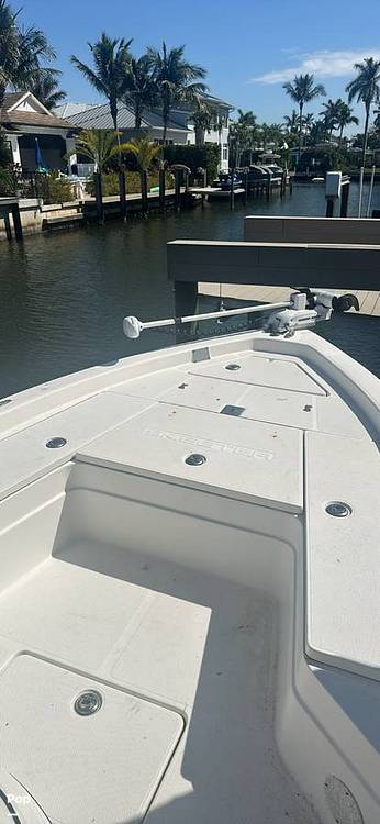 Slide: The Image of Skeeter Saltwater Series ZX 24V 2012 - 15383697