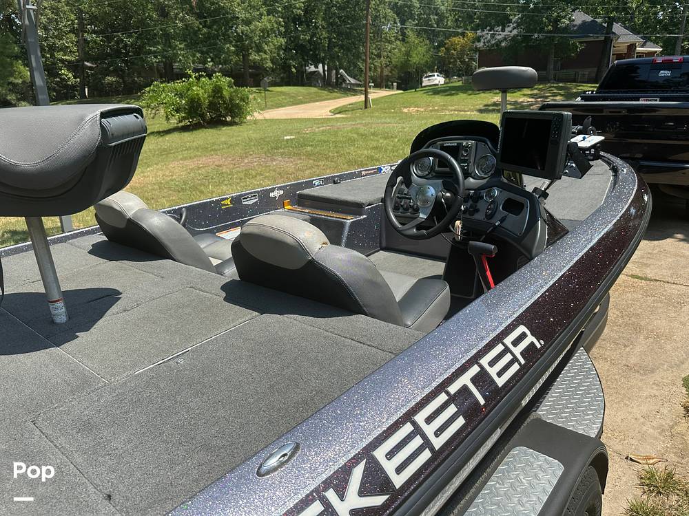 Slide: The Image of Skeeter TZX 190 2017 - 14544963