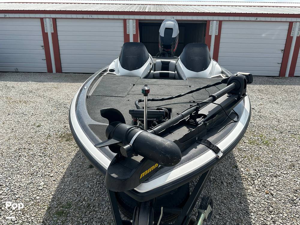 Slide: The Image of Skeeter ZX190 2012 - 1
