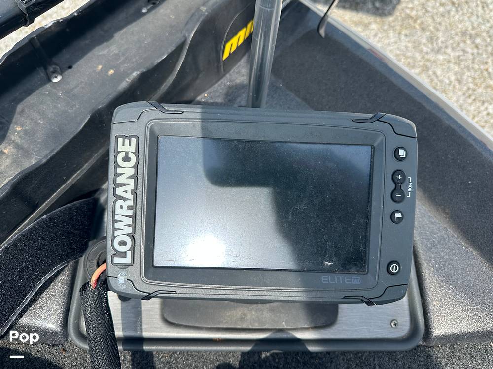 Slide: The Image of Skeeter ZX190 2012 - 19