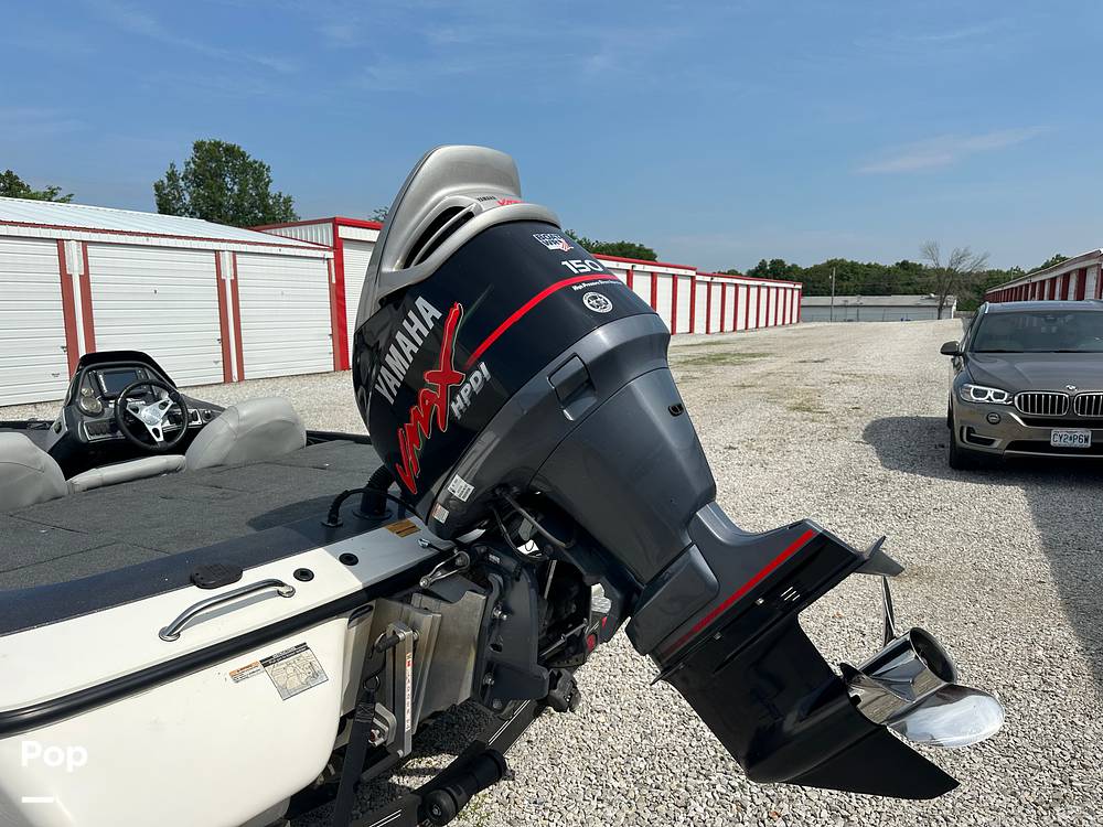 Slide: The Image of Skeeter ZX190 2012 - 44