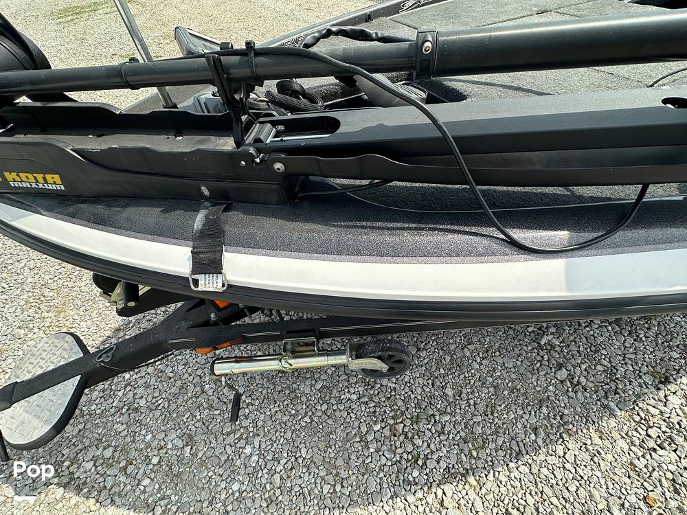 Slide: The Image of Skeeter ZX190 2012 - 66