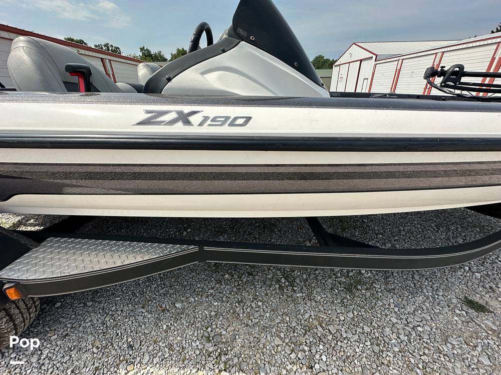 Slide: The Image of Skeeter ZX190 2012 - 74
