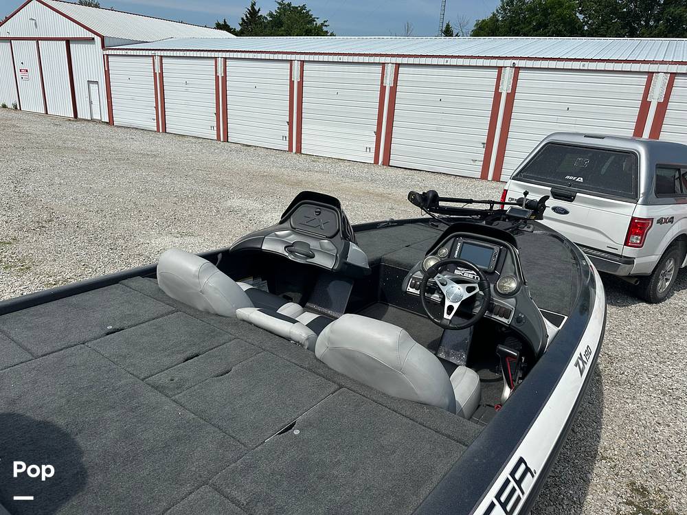 Slide: The Image of Skeeter ZX190 2012 - 87