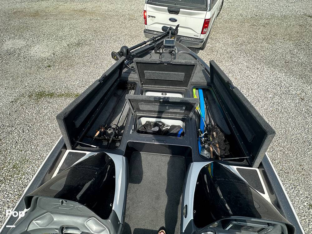 Slide: The Image of Skeeter ZX190 2012 - 9