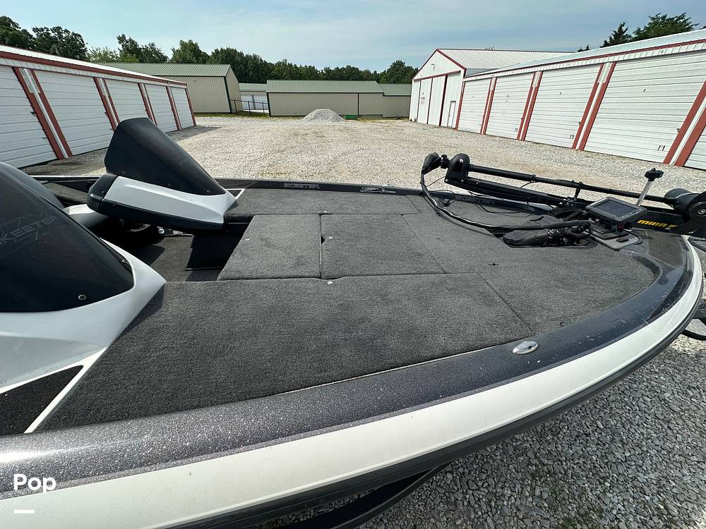 Slide: The Image of Skeeter ZX190 2012 - 91