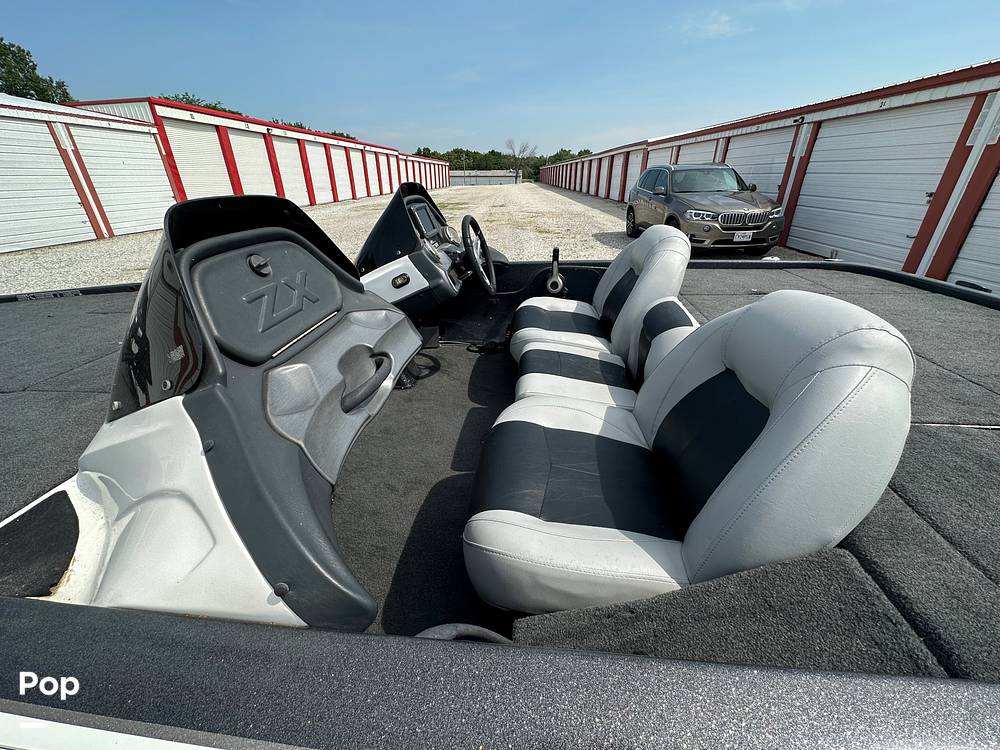 Slide: The Image of Skeeter ZX190 2012 - 95