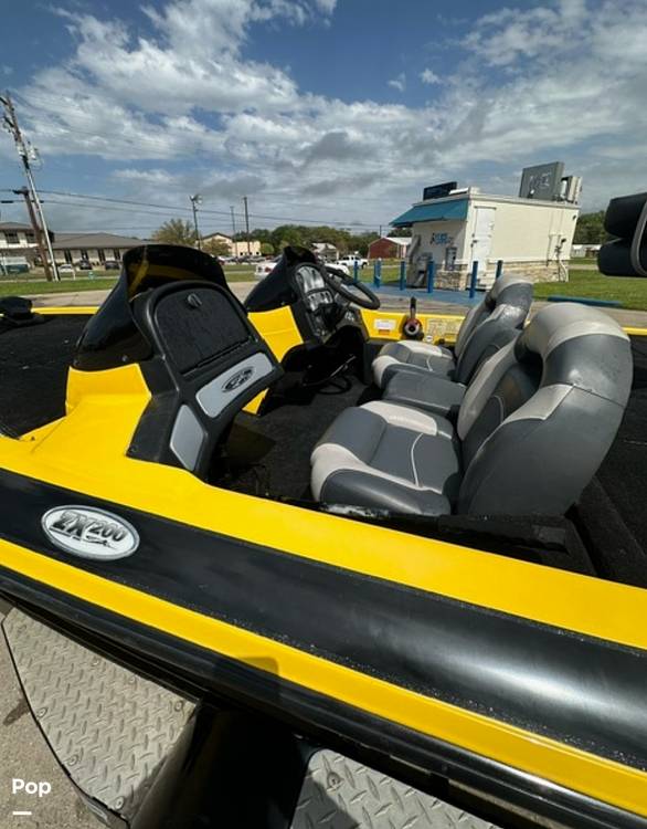 Slide: The Image of Skeeter ZX200 2006 - 33