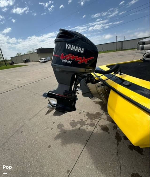 Slide: The Image of Skeeter ZX200 2006 - 35